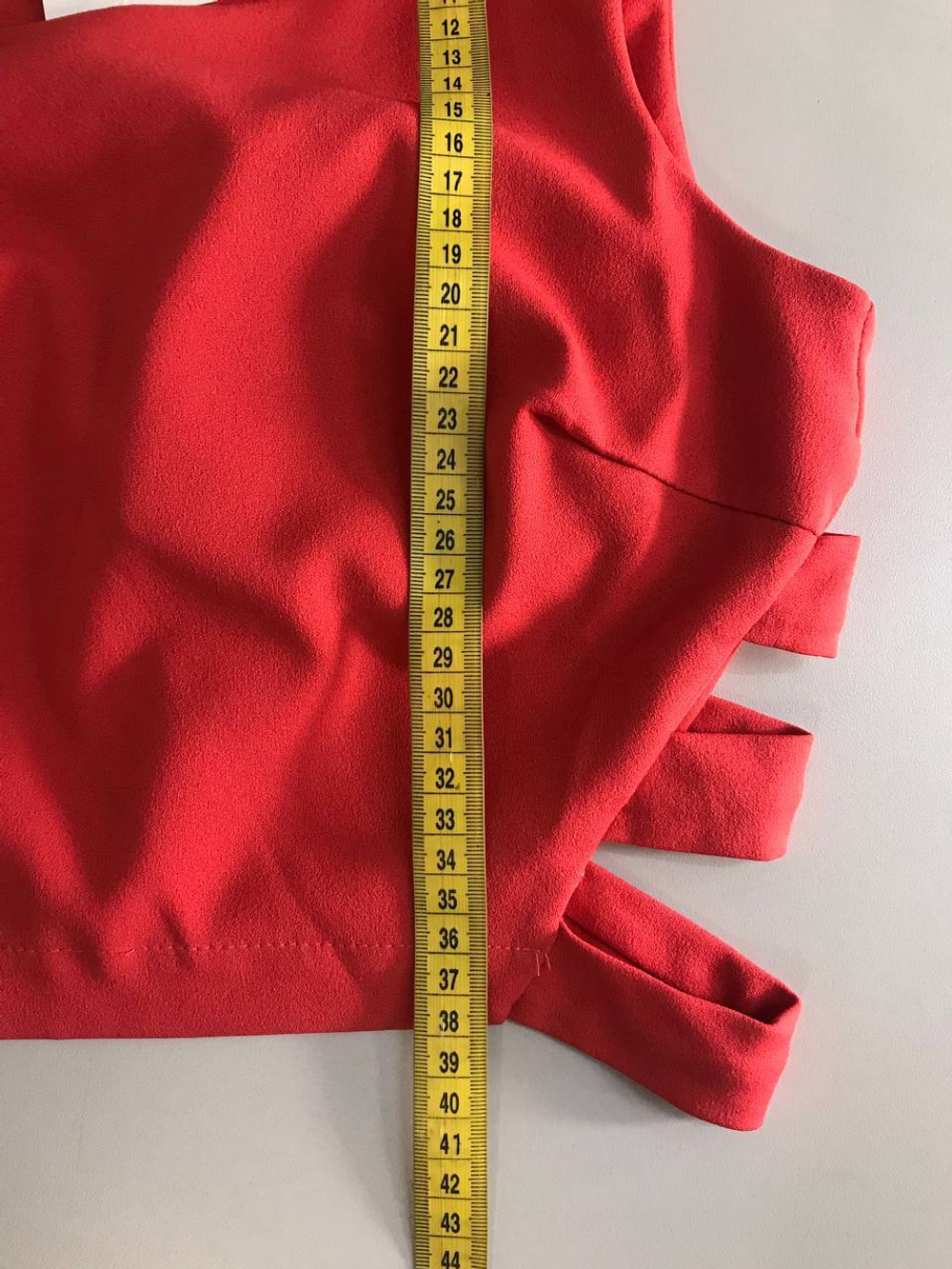 Топ модный, визуально на 44 размер