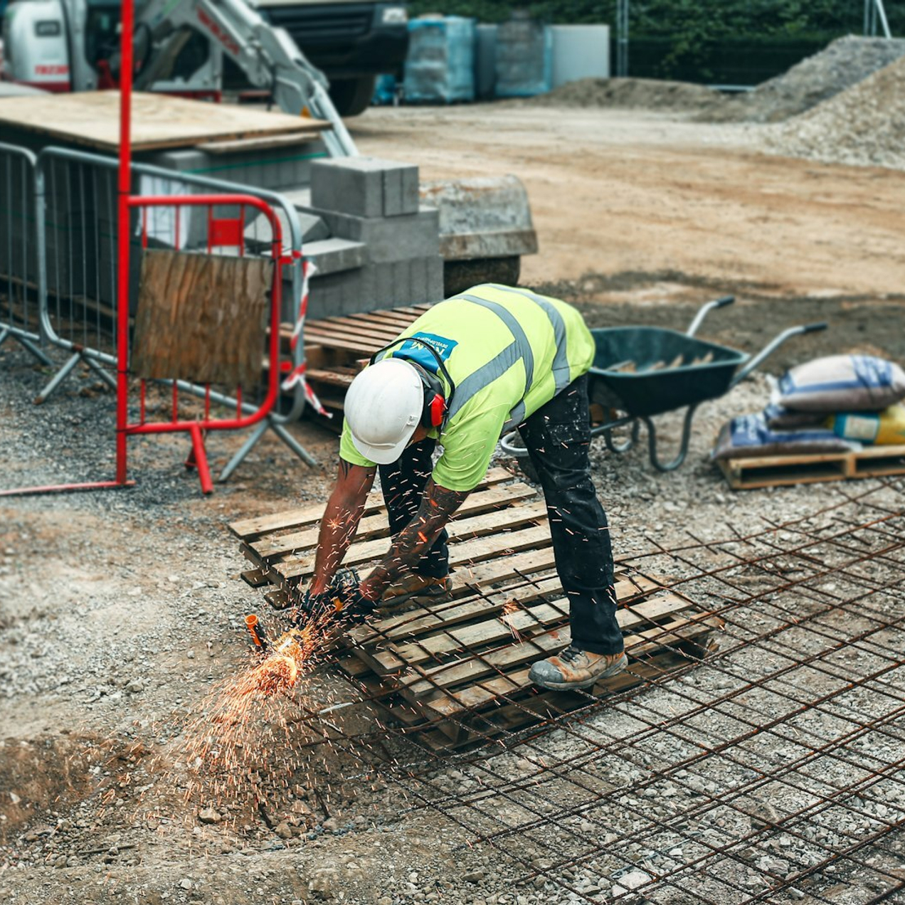 Стройте с нами!