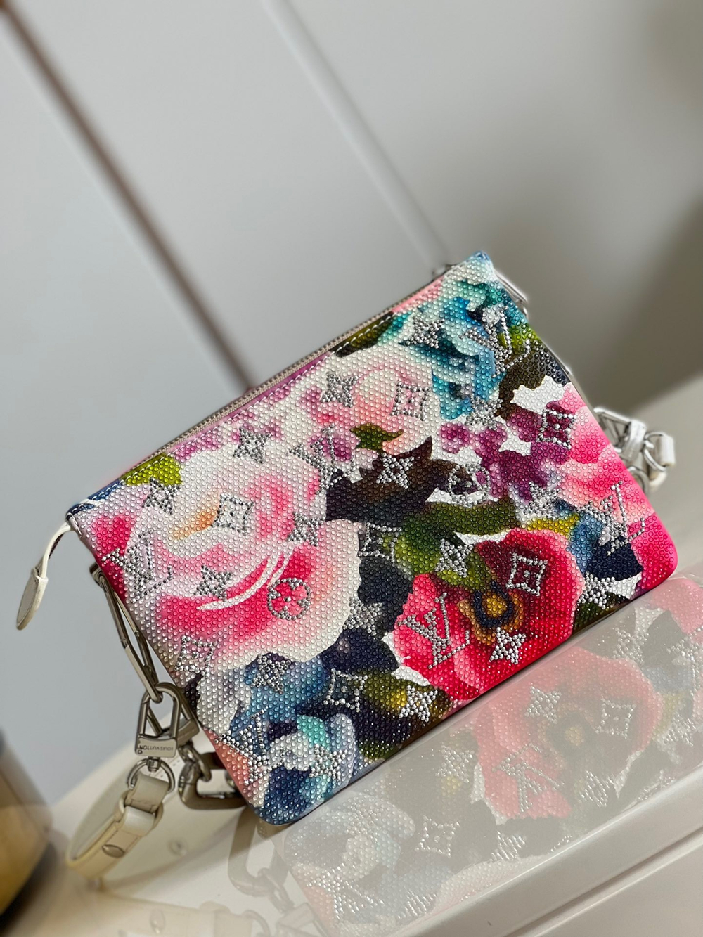 Louis Vuitton Coussin BB