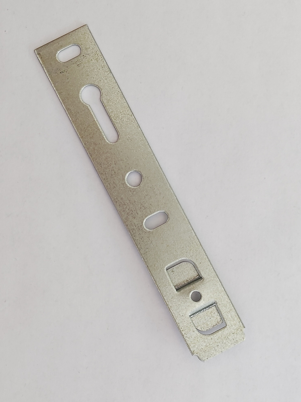 Анкерные (оконные) пластины KBE 58 150х25х1,2 (40 шт.)