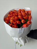 Букет из 35-ти оранжевых тюльпанов
