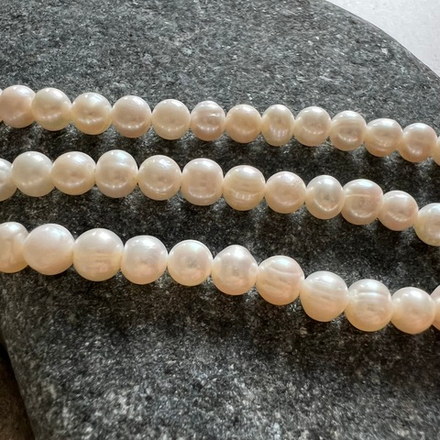 Жемчуг. Камни для изделий на заказ. Цена зависит от вида заказанного изделия