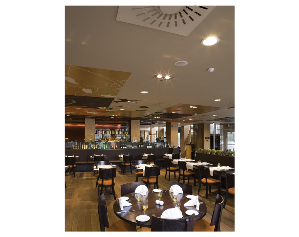 Канальный кондиционер Daikin FBQ100D/RQ100BW1 (зимний комплект)