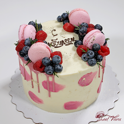 Декор торта Ягоды и макаронс кондитерская Sweet Visors сладкие козырьки кондитер Светлана Дегтерева бисквитный торт торты на заказ СПБ вкусный торт на праздник торт на день рождения торт на юбилей торт для мужчины торт для девушки домашний торт торт ручной работы десерты на заказ купить торт заказать торт без мастики свит визорс свит висорс svit vizors svit visors sweet vizors