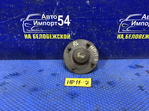 Ступица задняя левая NISSAN PRIMERA 1998