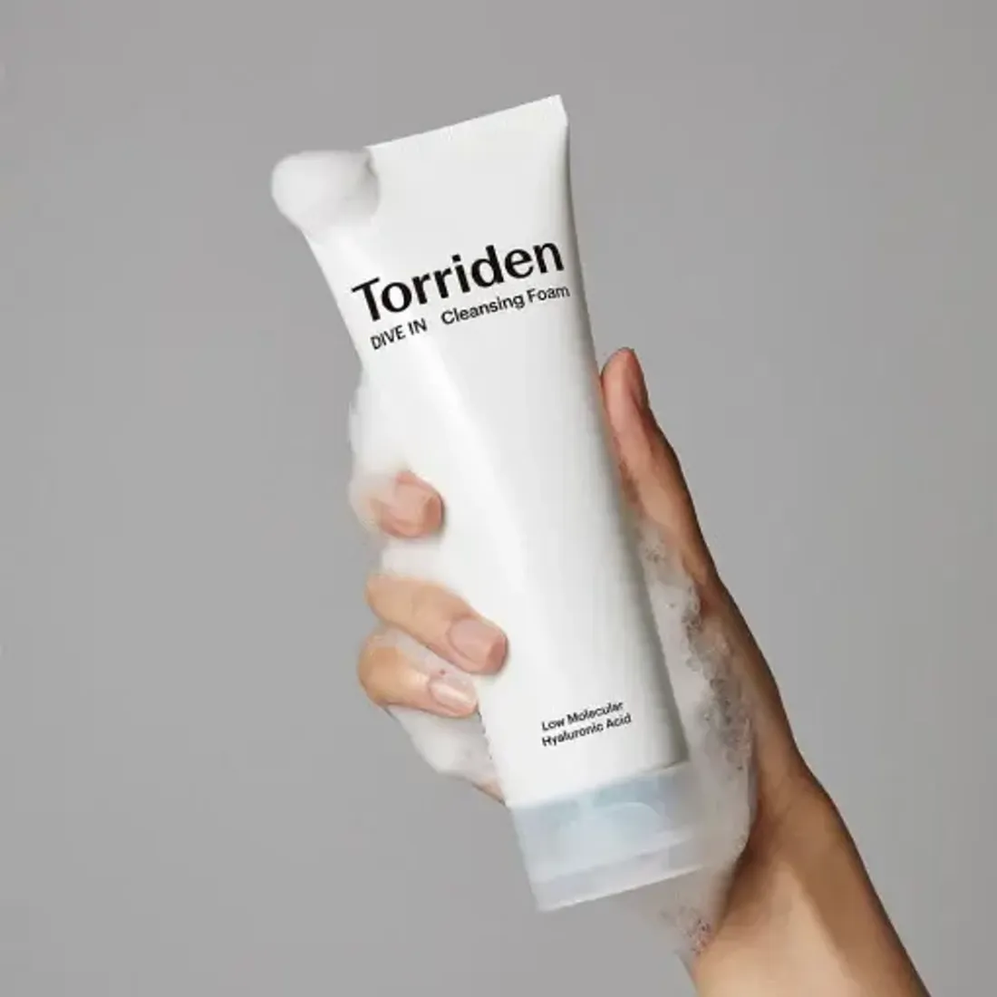 Torriden Dive on low molecular hyaluronic Гипоаллергенная пенка для умывания 150 мл