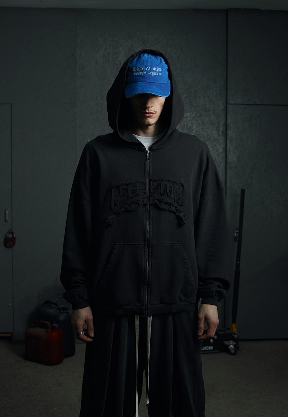 Зип худи "ACCEPTOR"