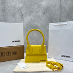Jacquemus Le Chiquito Moyen 18 cm