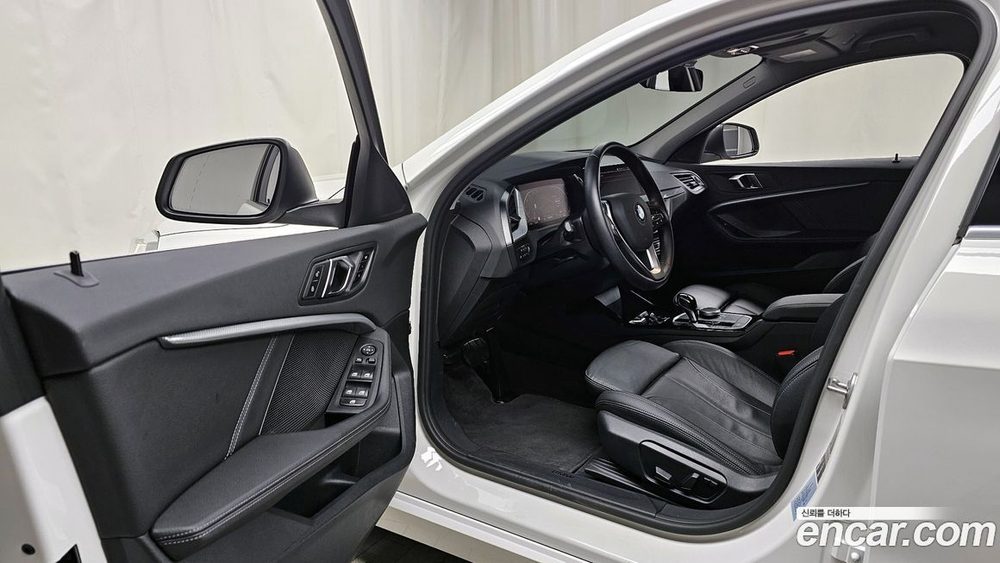 BMW 1 Series (F40) 120i Advantage (03.2022)