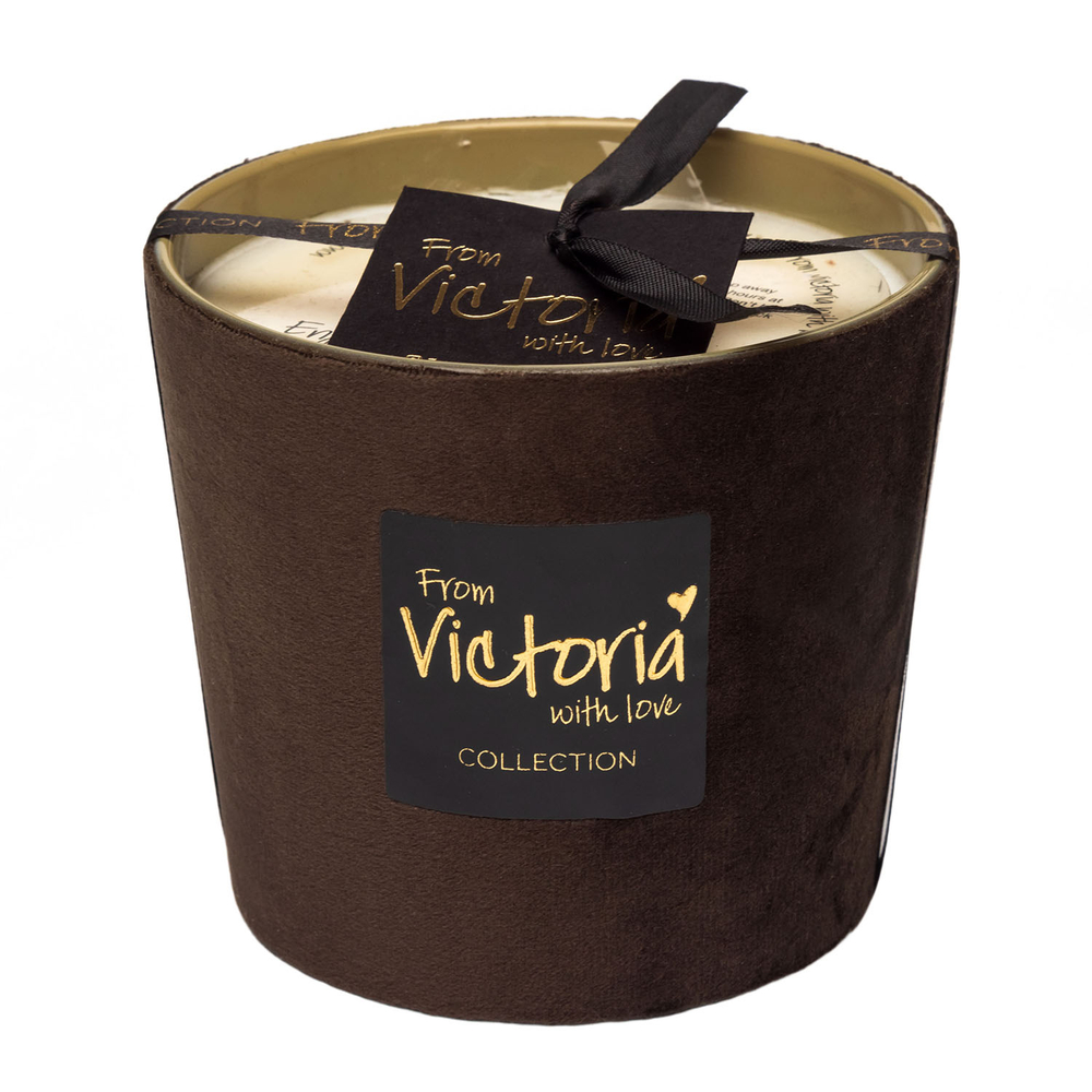 nan Свеча ароматическая Velvet dark brown Victoria with Love Коричневый