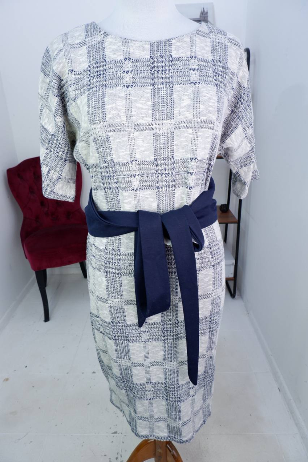 Платье Deniza с блестящей ниточкой, на 48 размер, новое