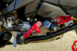 CNC Racing Лапка КПП Ducati Multistrada V4 / V4 S / V4 Pikes Peak PEC07