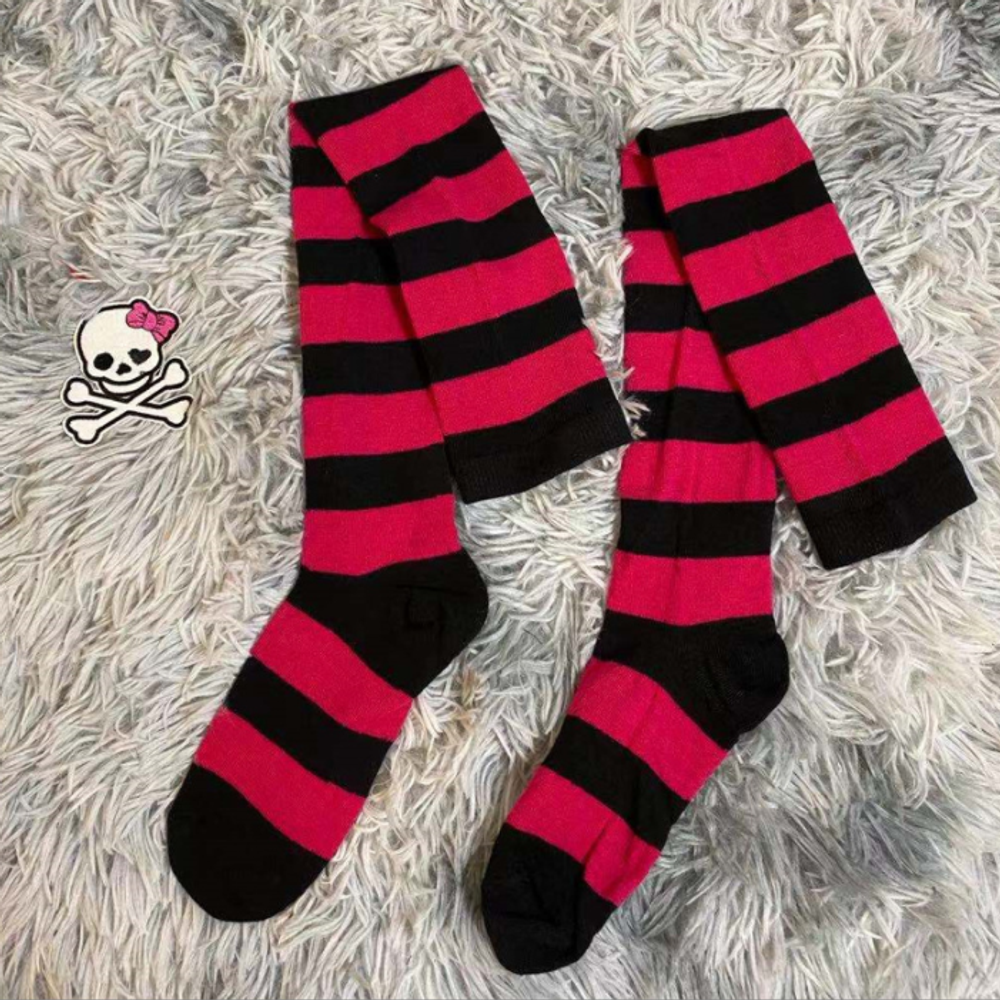 Чулки красные полосатые