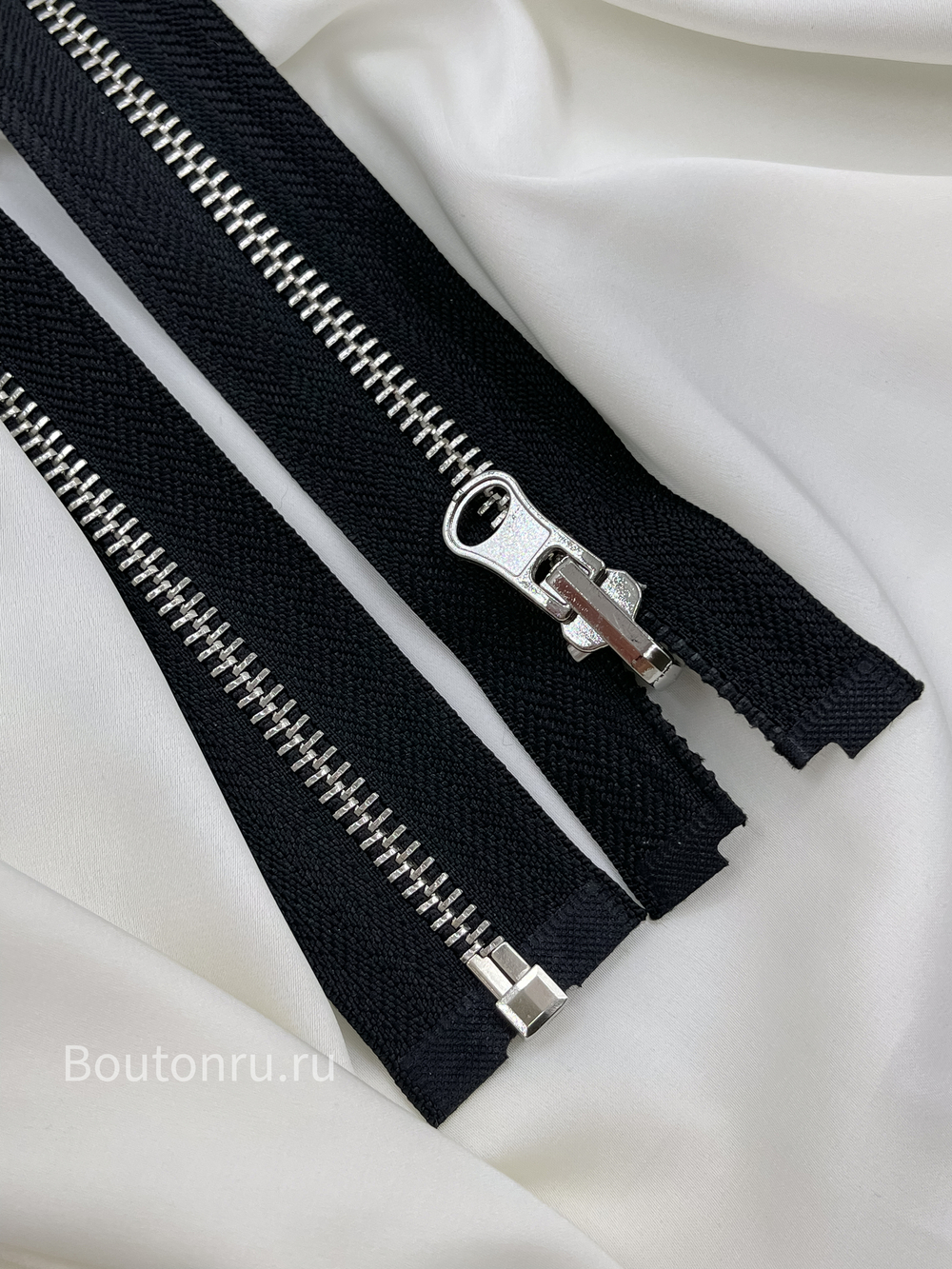 Молния черная серебро с перекидным бегунком