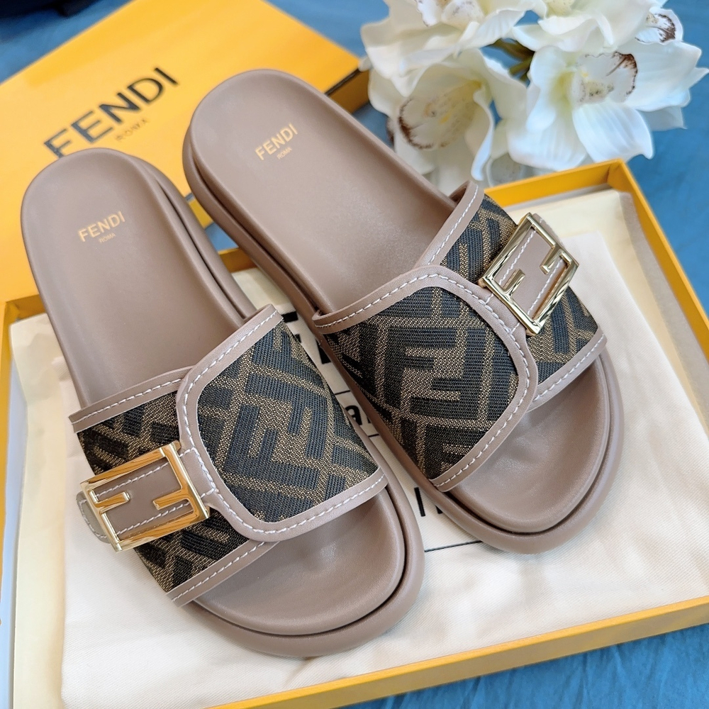 Fendi Slides