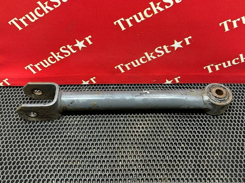 Стойка заднего стабилизатора