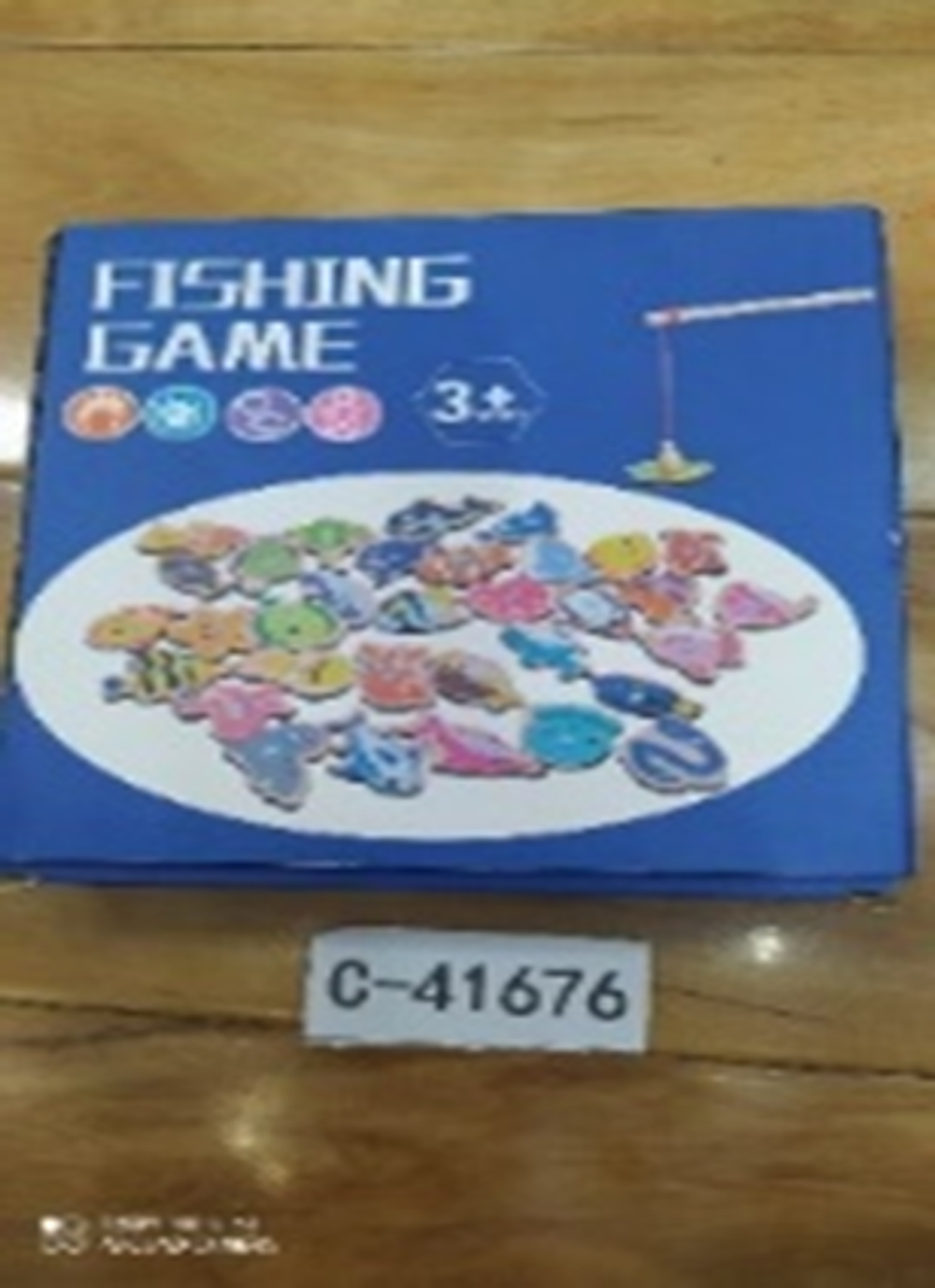 Развивающая игрушка деревянная Рыбалка с плоским полем, коробка C-41676