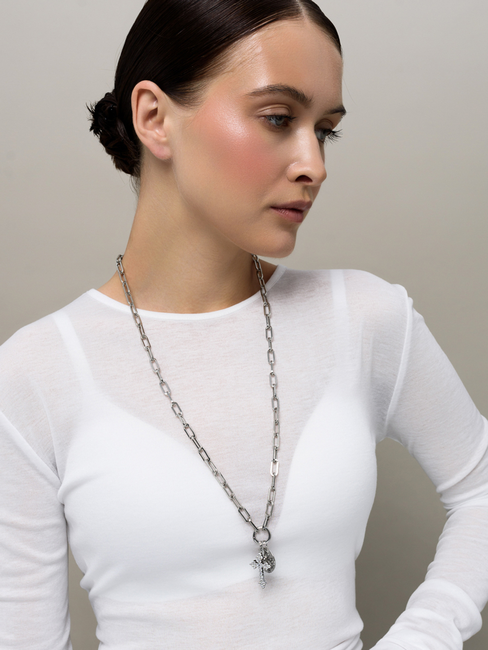 Цепь с белым крестом "Balance"