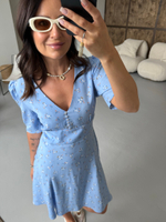 Короткое платье в цветок