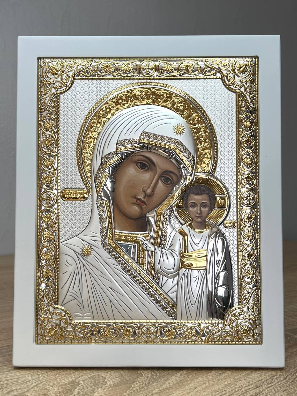 Казанская БМ, икона прямоугольная с рамкой, белое дерево 210х260