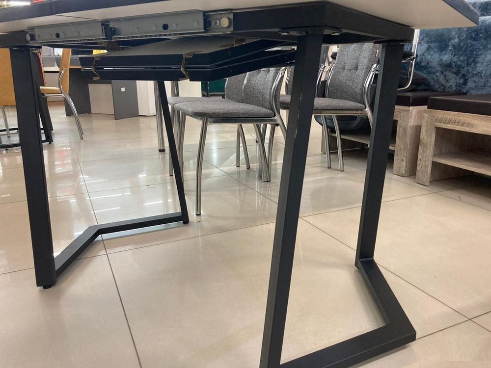 Стол разд стекло Миллер бабочка К-т ног №5 черный Царг.пояс 930 черный Ст-ца мрамор черная ф/п (чер)