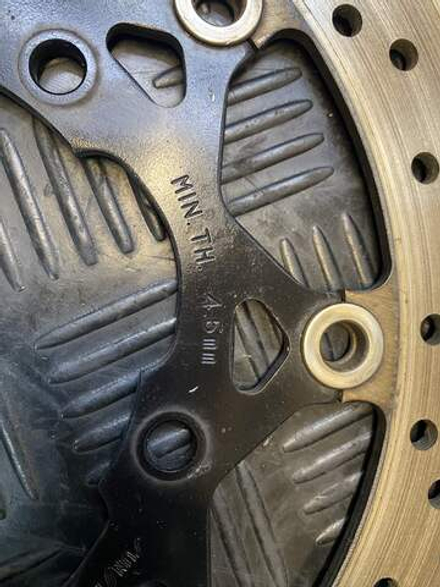 Диски тормозные передние Suzuki GSR400 (GK7DA)