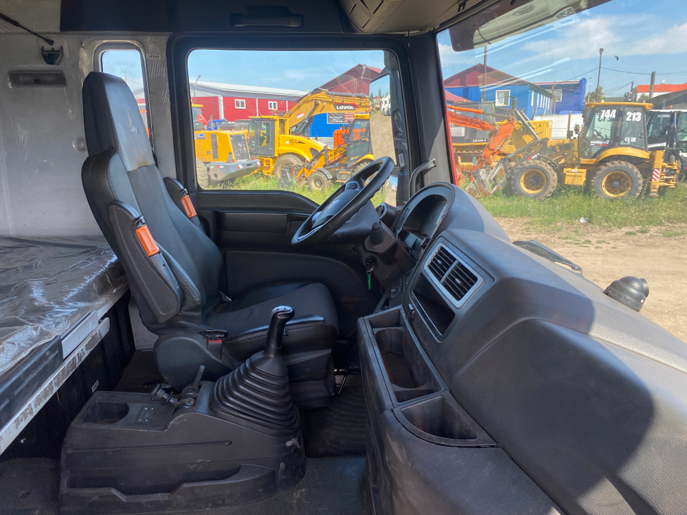 SITRAK C7H 6x4 Седельный тягач ZZ4256V364HE (Дизельный, 12,4 л, 540 л.с., МТ)