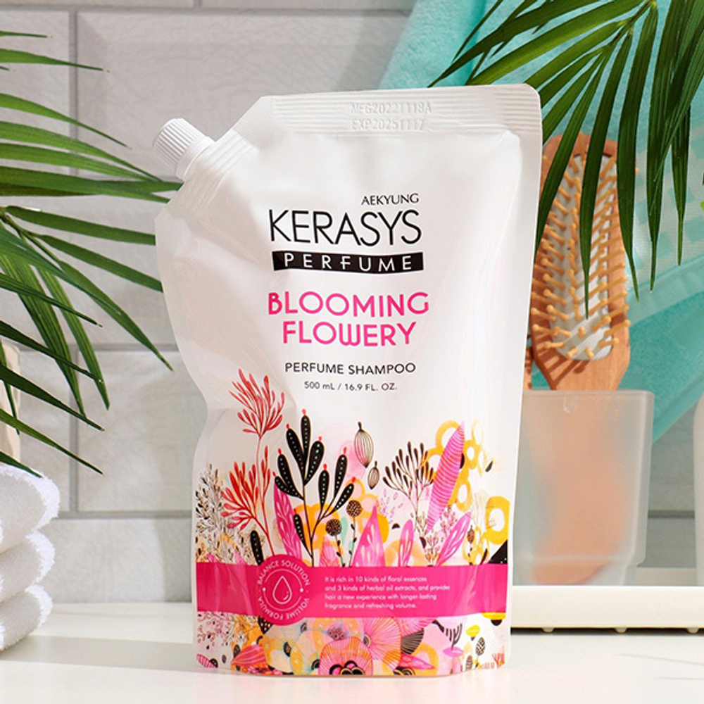 Шампунь для волос Флер KeraSys Hair Clinic System Blooming & Flowery Perfumed Shampoo 500мл