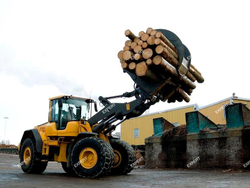 Бревнозахват на Телескопический погрузчик New Holland