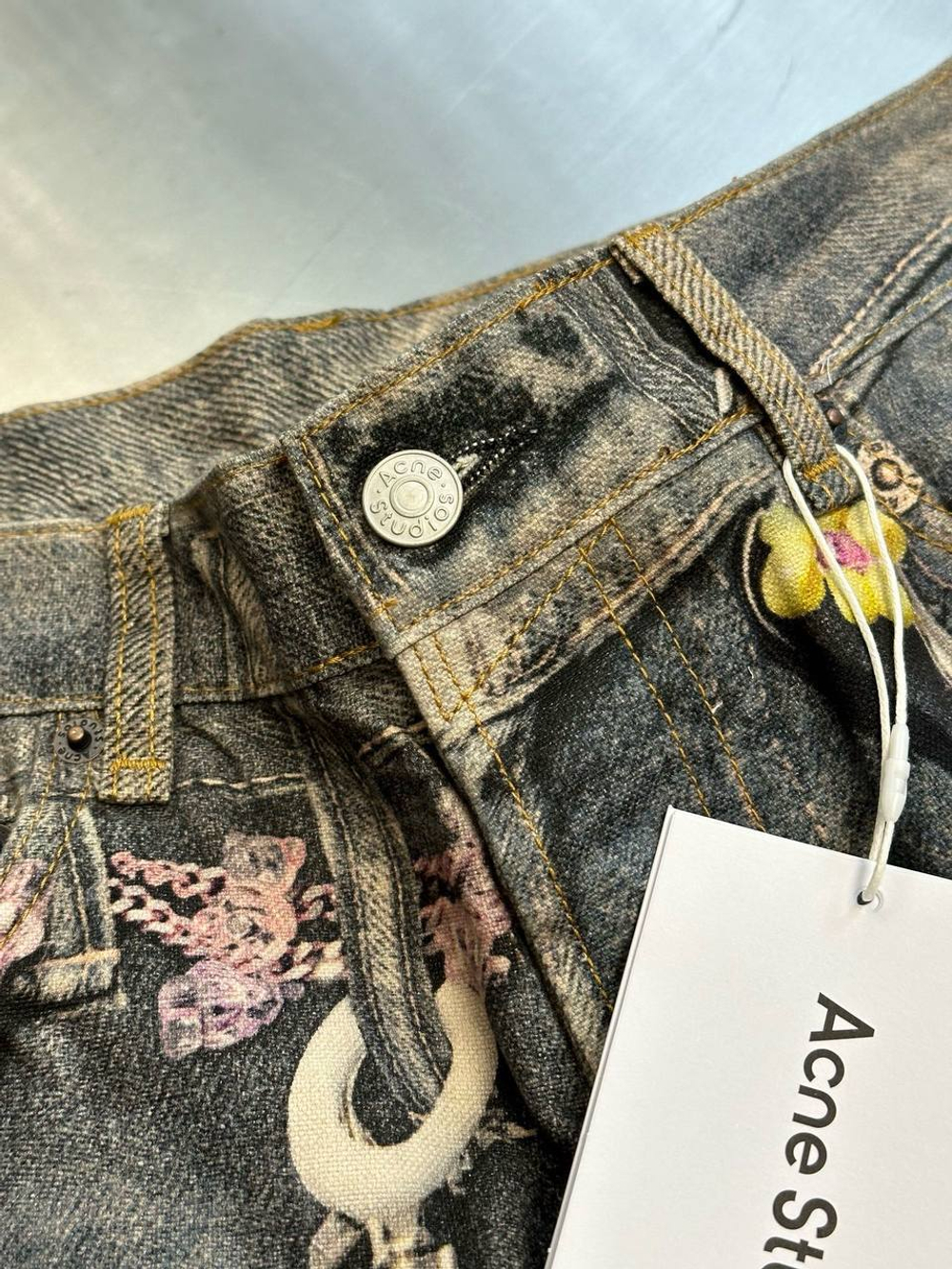 Джинсы Acne Studios