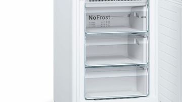 Холодильник Bosch KGN39XW306