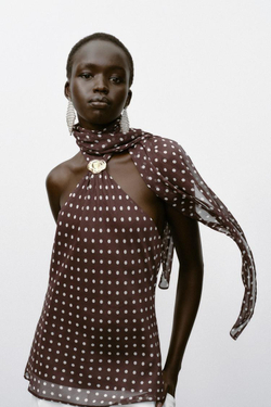 ZARA ТОП В ГОРОШЕК С ГОРЛОВИНОЙ ХАЛТЕР И ФУРНИТУРОЙ, ЭКРЮ/КОРИЧНЕВЫЙ