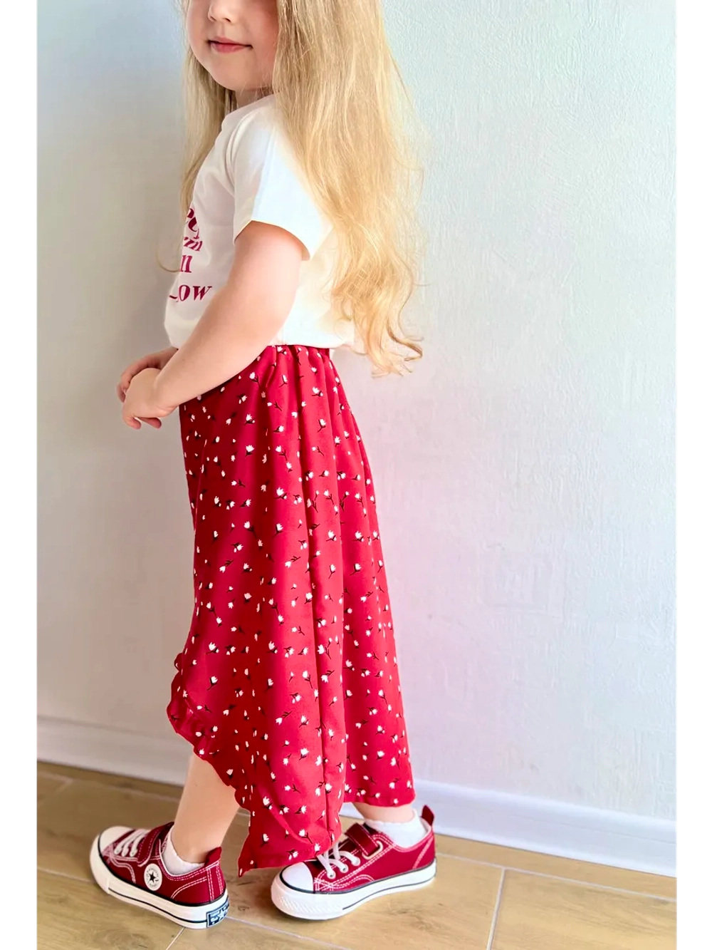 Костюм футболка с юбкой