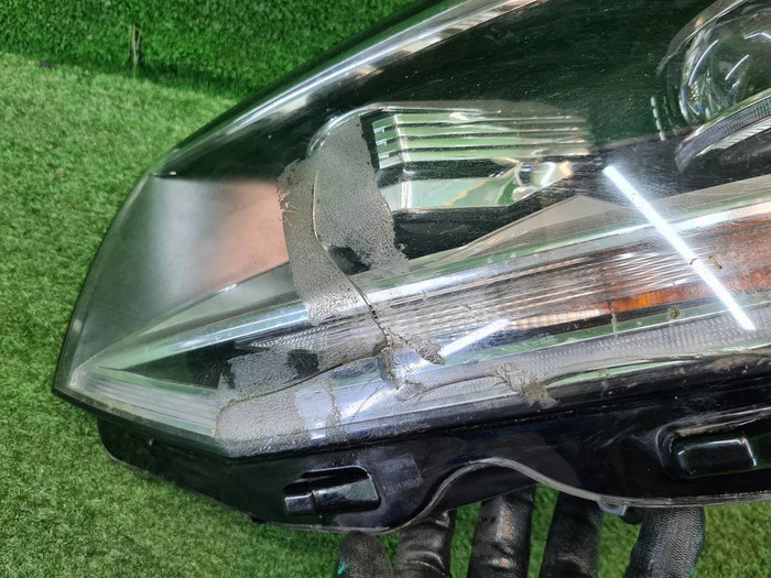 Фара левая VW Transporter T6 (2015-2019) LED