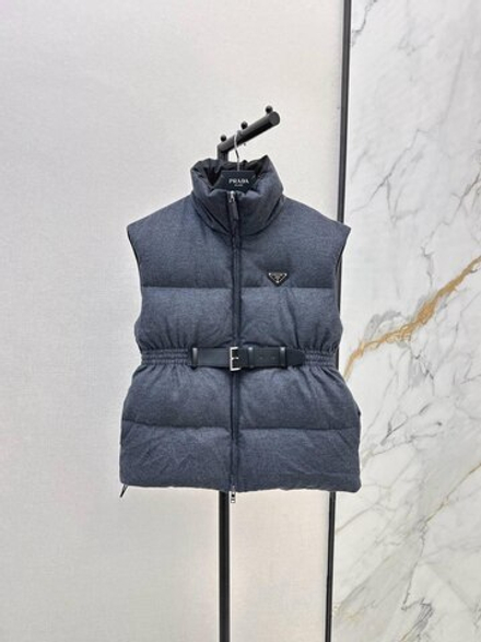 Жилет Prada