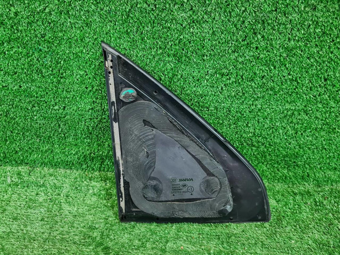 Форточка задняя правая Haval F7x (2019-2024)