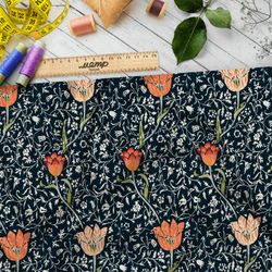 Ткань атлас резные тюльпаны с сеткой из тонких белых растений