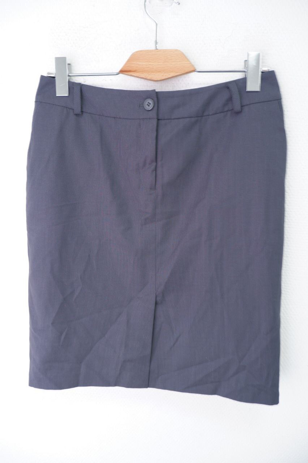 Юбка O'stin классическая 46 размер