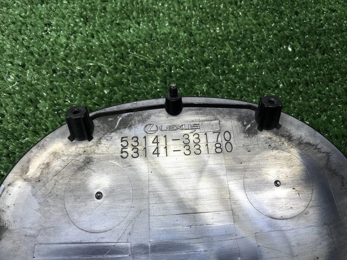 Эмблема решетки радиатора Lexus RX 4 (2019-2022)