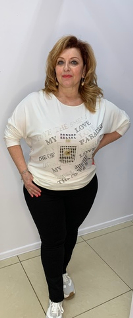 Белая туника с принтом из надписей и страз