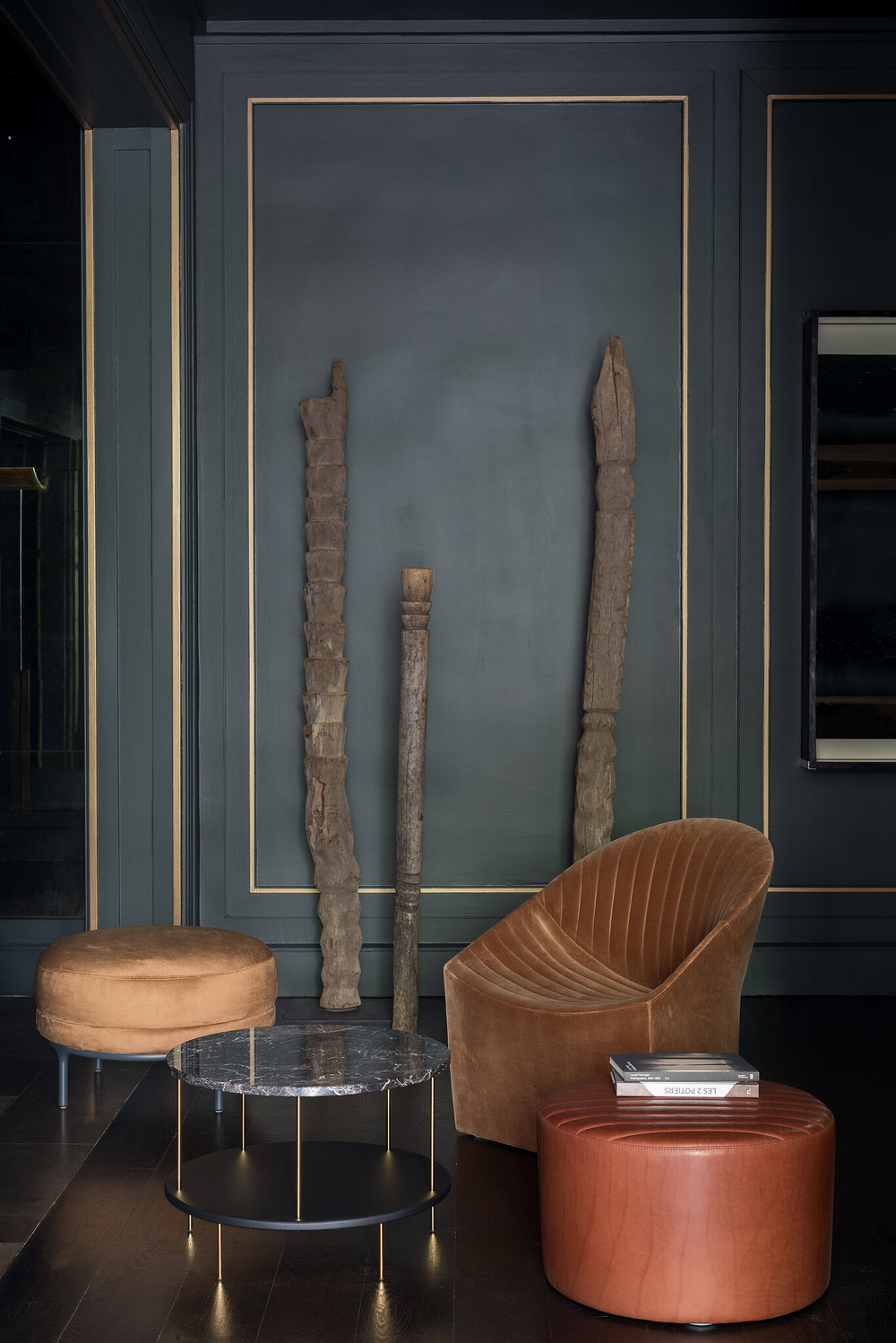 Кресло Wittmann Oyster Armchair