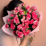 Яркий монобукет из 5 кустовых роз