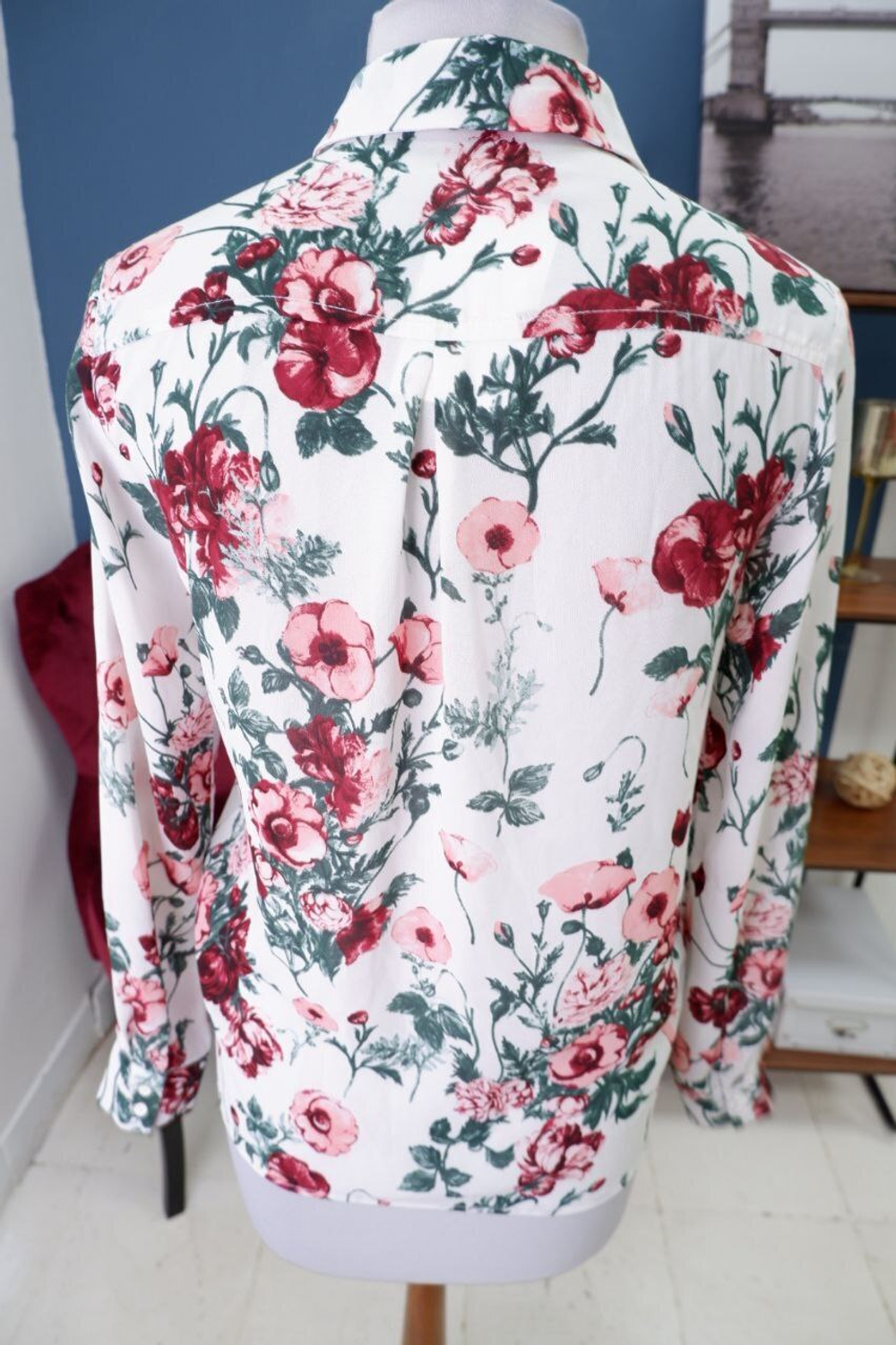 Блузка Incity с цветами 40 размер