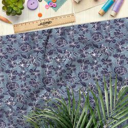 Ткань шифон фиолетовый зверобой на синем фоне