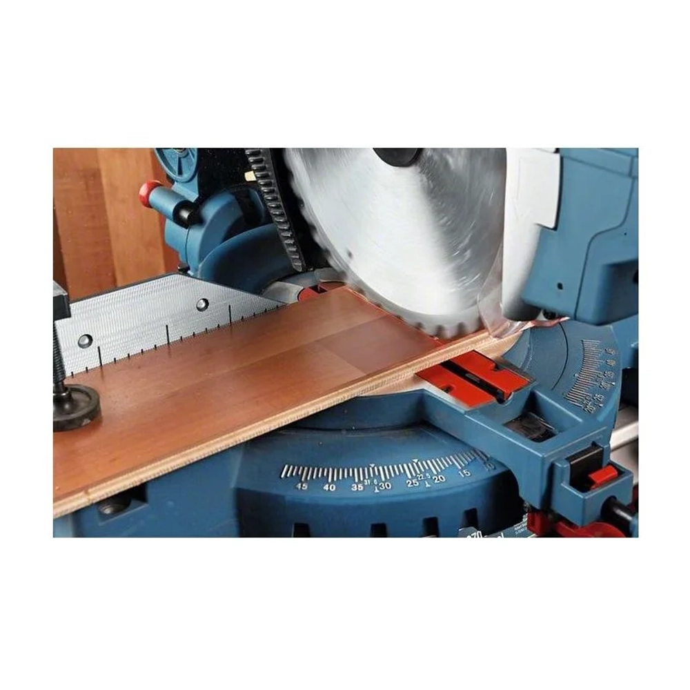 Bosch GTM 12 JL Professional комбинированная торцовочная пила 0601B15001