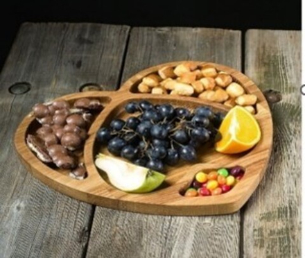 Менажница "Сердце" из ясени 28 см