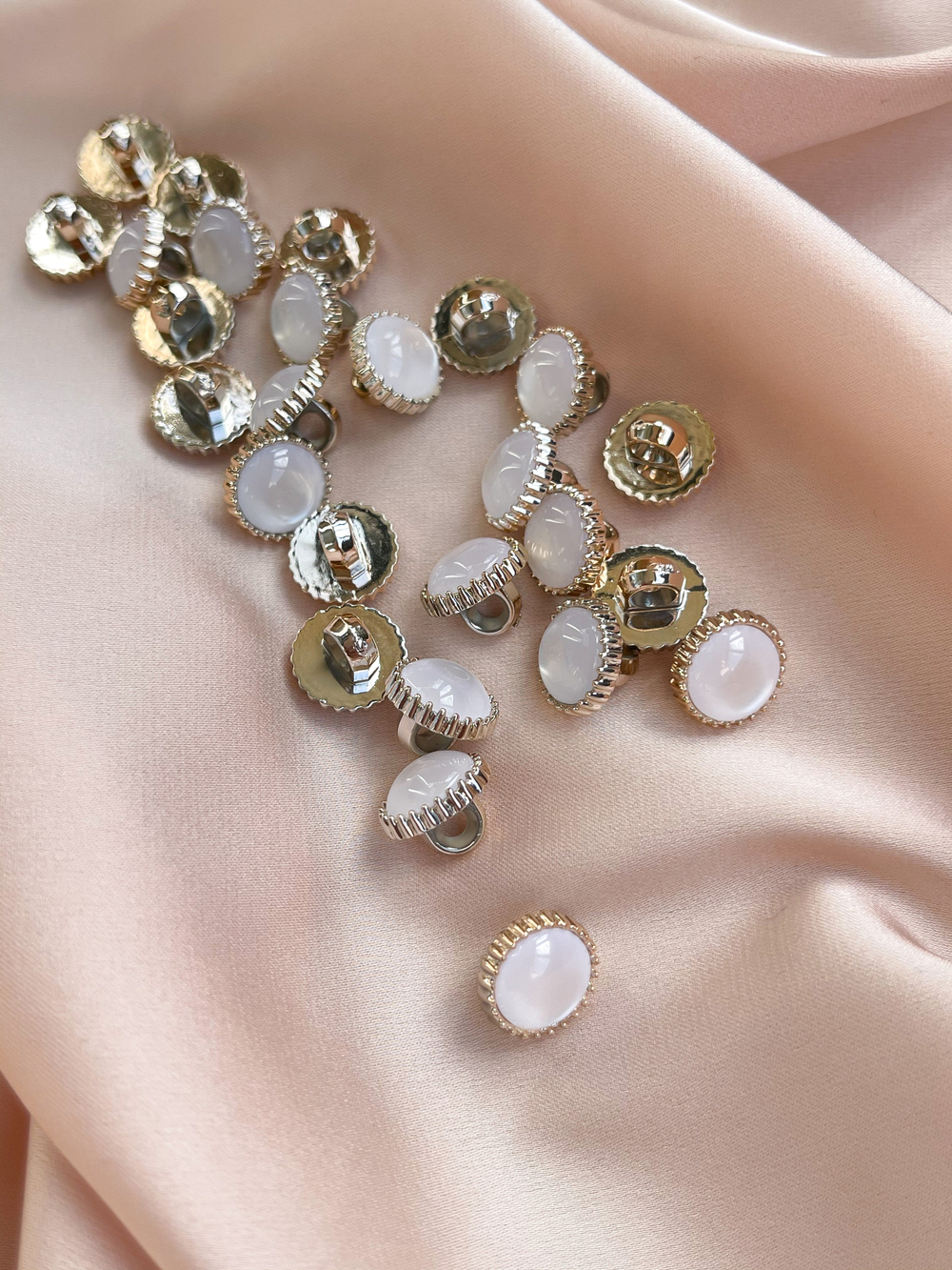 Пуговицы Золото Луна Пластик