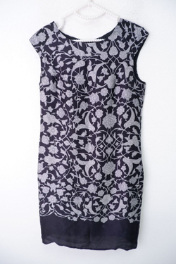 Платье Tatuum стильное 42 размер