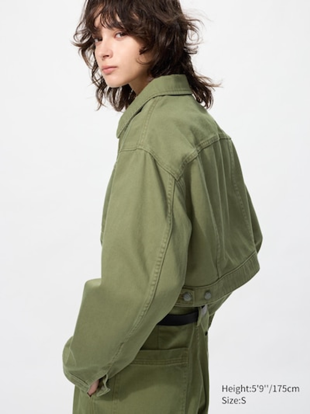 UNIQLO Короткая джинсовая куртка, оливково-зеленый