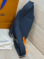 Сумка-слинг Louis Vuitton